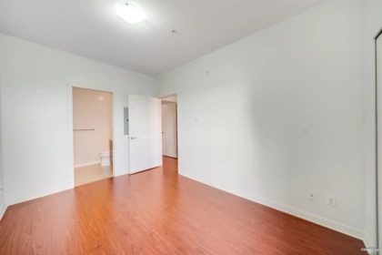 Office / Den Photo of 329 2239 Kingsway, Vancouver, BC