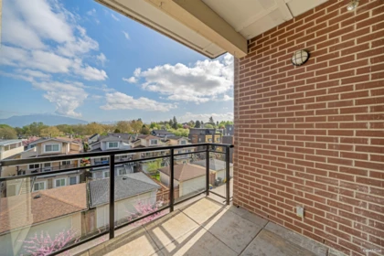 Pantry Photo of 329 2239 Kingsway, Vancouver, BC