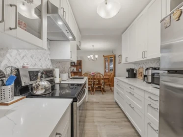 Kitchen Photo of 206 721 Hamilton Street, New Westminster, BC