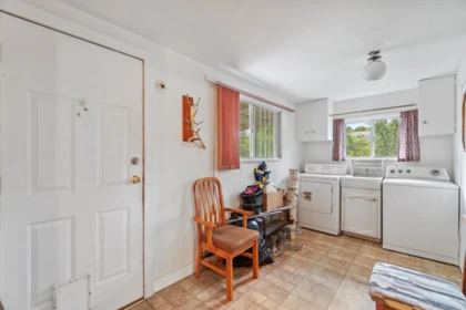 Laundry Room Photo of 45782 Victoria Avenue, Chilliwack, BC