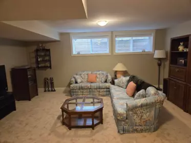 Entry Foyer Photo of 16 6110 Miller Drive, Chilliwack, BC