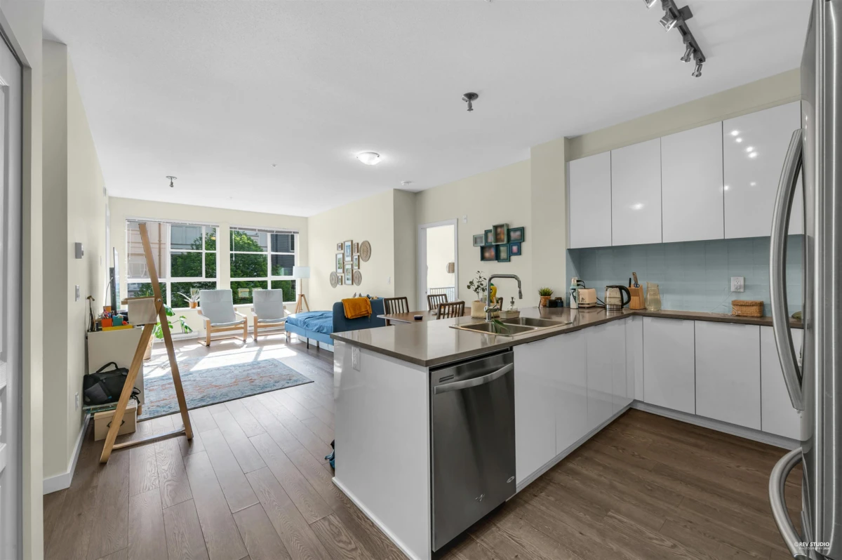 Dining Area Photo of 307 1152 Windsor Mews, Coquitlam, BC