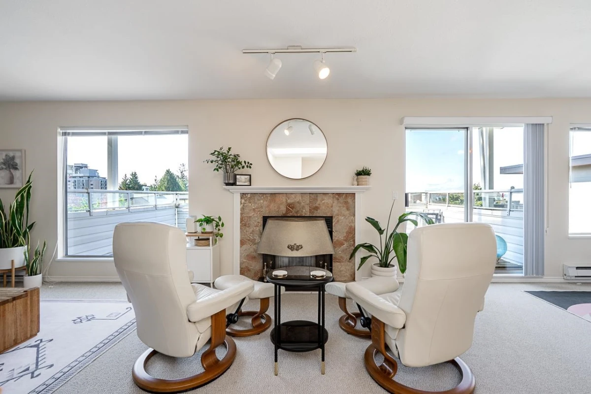 Family Room Photo of 238 W 4th Street, North Vancouver, BC