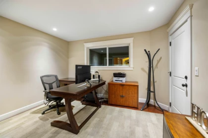 Entry Foyer Photo of 22441 79 Avenue, Langley, BC