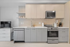 211 10777 138 Street, Surrey, BC