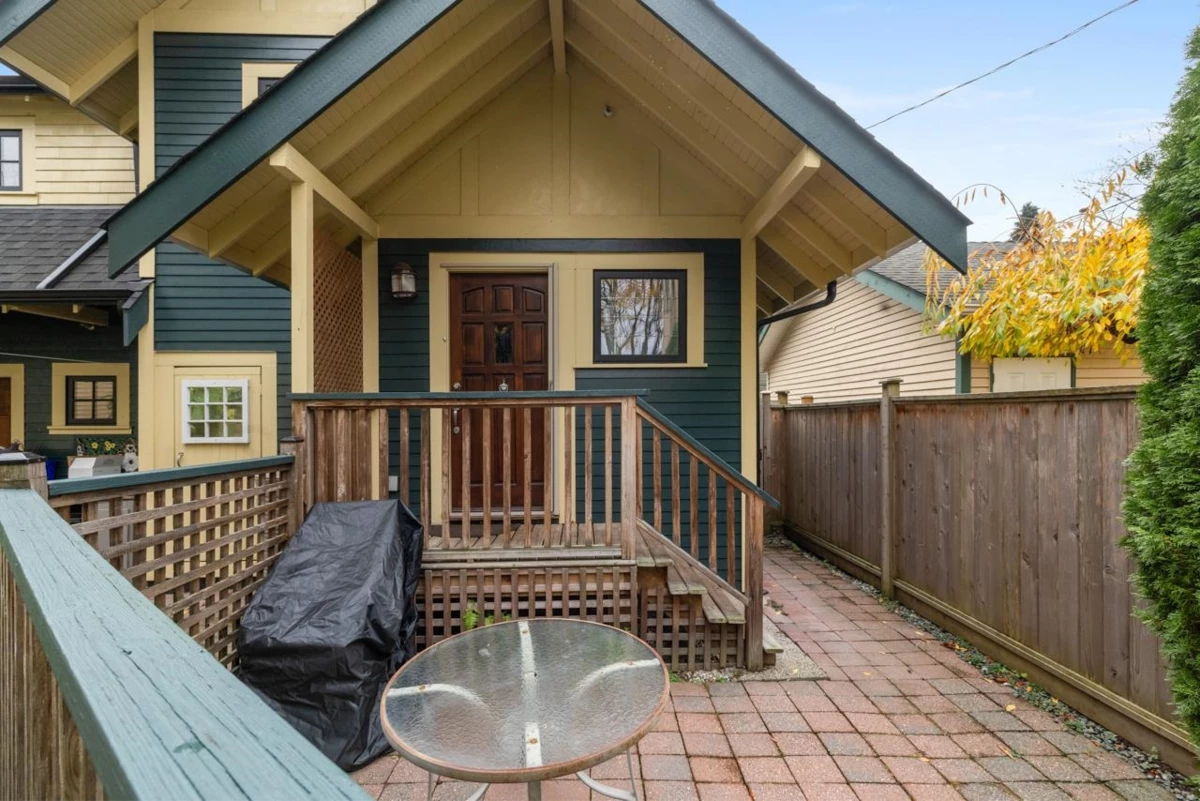 Family Room Photo of 1820 W 11th Avenue, Vancouver, BC