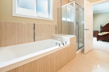 Primary Bathroom Photo of 47264 Vista Place, Chilliwack, BC