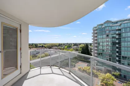 Mudroom Photo of 1100 7680 Granville Avenue, Richmond, BC