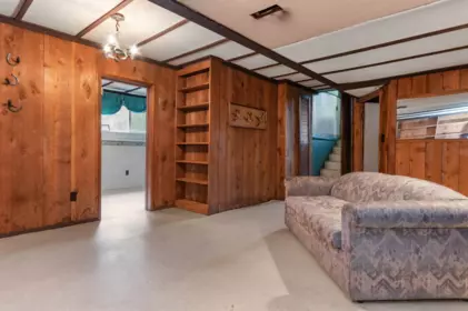 Mudroom Photo of 63491 Flood Hope Road, Hope, BC