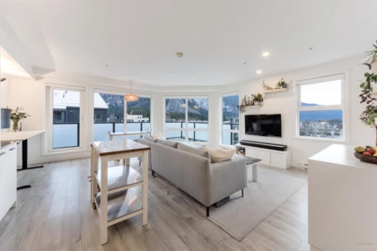 Kitchen Photo of 602 38013 Third Avenue, Squamish, BC