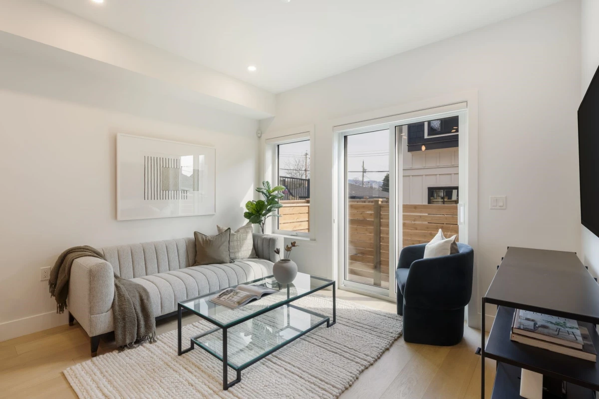 Living Room Photo of 1 550 Kaslo Street, Vancouver, BC