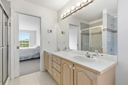 Laundry Room Photo of 1227 12th Street, West Vancouver, BC