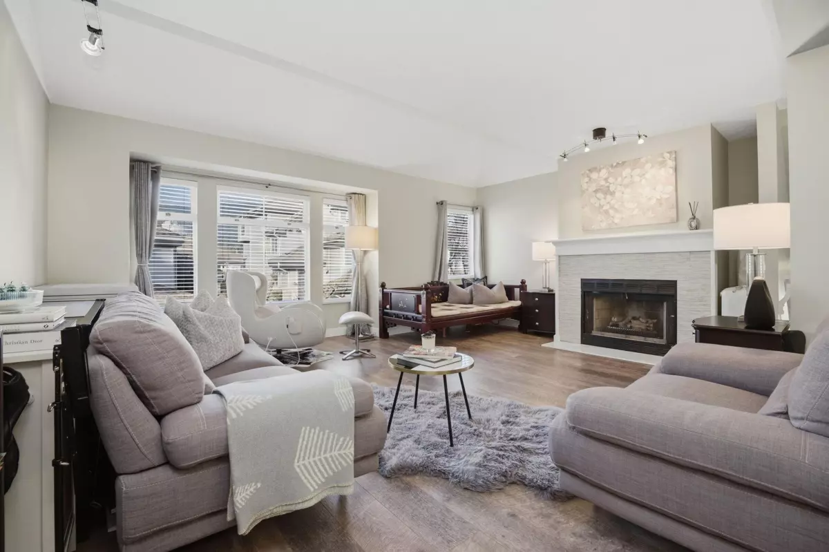 Family Room Photo of 817 Roche Point Drive, North Vancouver, BC