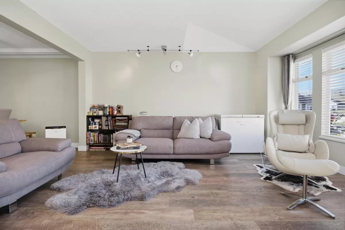 Living Room Photo of 817 Roche Point Drive, North Vancouver, BC