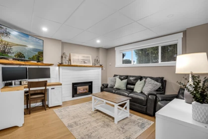 Hallway Photo of 11472 85 Avenue, Delta, BC