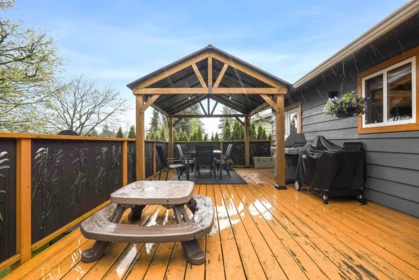 Swimming Pool Photo of 11472 85 Avenue, Delta, BC