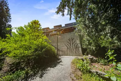 Aerial View of 204 3182 Gladwin Road, Abbotsford, BC