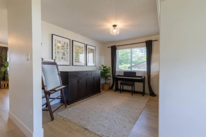 Kitchen Island Photo of 9537 214a Street, Langley, BC