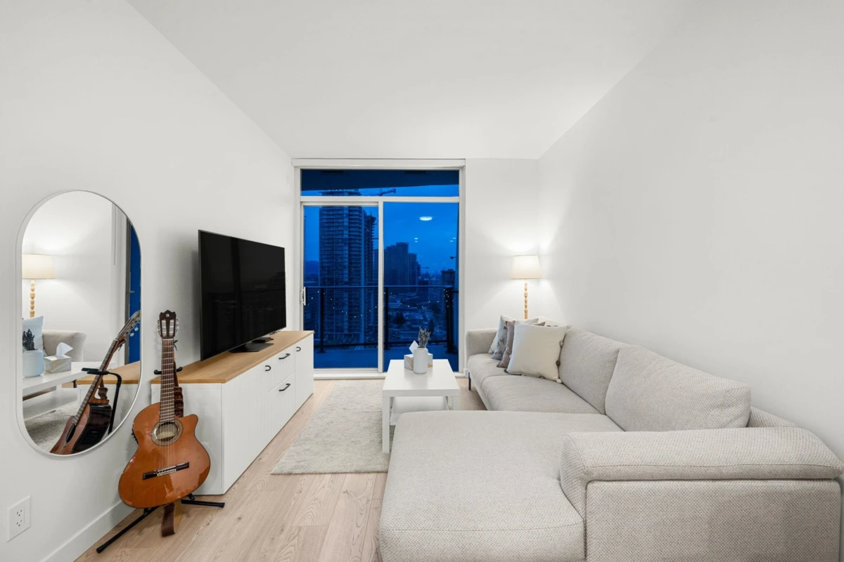 Dining Area Photo of 2607 2181 Madison Avenue, Burnaby, BC