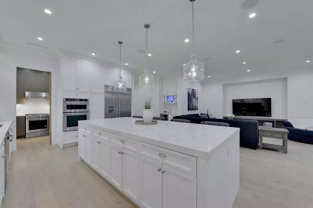 Dining Area Photo of 2071 156 Street, Surrey, BC