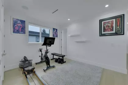 Entry Foyer Photo of 2071 156 Street, Surrey, BC