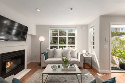 106 675 W 7th Avenue, Vancouver, BC, Vancouver — Townhouse for sale