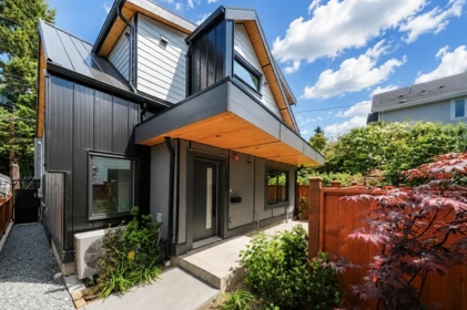 1933 E 4th Avenue, Vancouver, BC, Vancouver — Single Family Residence for sale