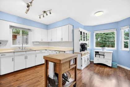 Powder Room Photo of 23425 Whippoorwill Avenue, Maple Ridge, BC