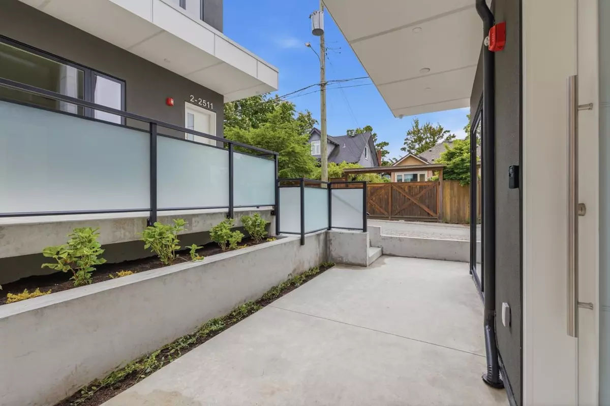 Family Room Photo of 1 2509 Kitchener Street, Vancouver, BC