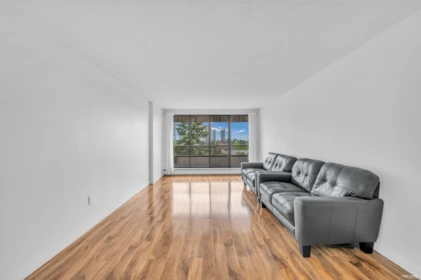 1104 6595 Willingdon Avenue, Burnaby, BC, Burnaby — Apartment/Condo for sale