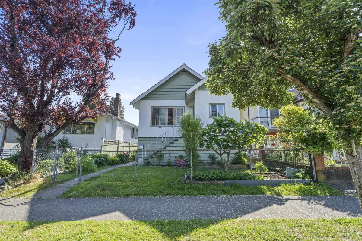 Exterior Rear Photo of 5434 Killarney Street, Vancouver, BC