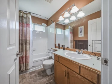 Mudroom Photo of 4 22488 116 Avenue, Maple Ridge, BC