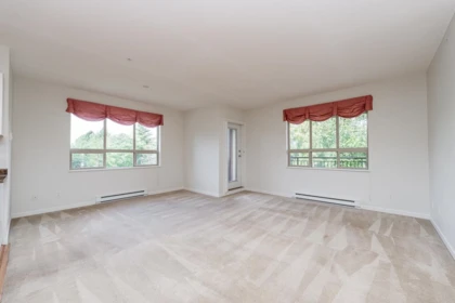 Walk-In Closet Photo of 311 16068 83 Avenue, Surrey, BC