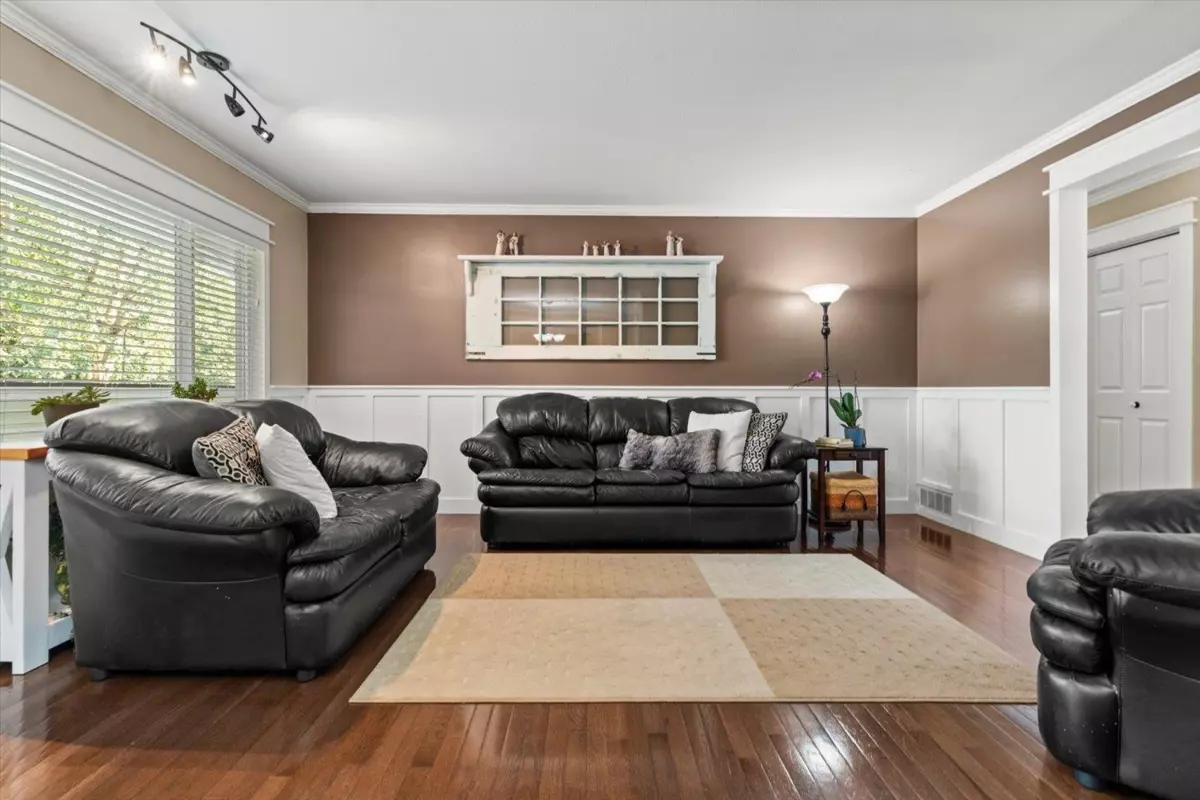 Family Room Photo of 2052 Primrose Street, Abbotsford, BC