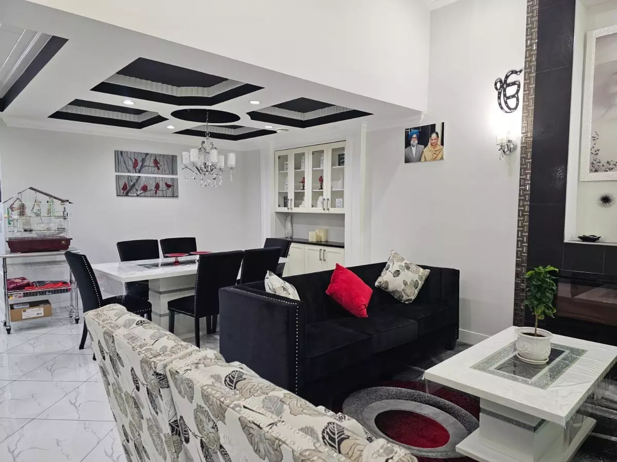 Dining Area Photo of 6312 128 Street, Surrey, BC