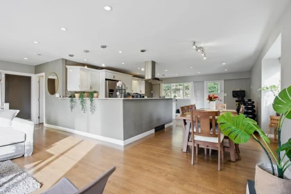 Kitchen Island Photo of 4938 Redonda Drive, North Vancouver, BC