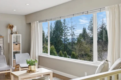 Kitchen Photo of 4938 Redonda Drive, North Vancouver, BC