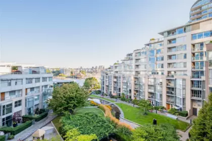 605 1228 Marinaside Crescent, Vancouver, BC, Vancouver — Apartment/Condo for sale