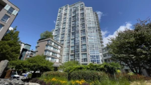 605 1228 Marinaside Crescent, Vancouver, BC