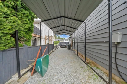 Hot Tub / Spa Photo of 11923 194b Street, Pitt Meadows, BC