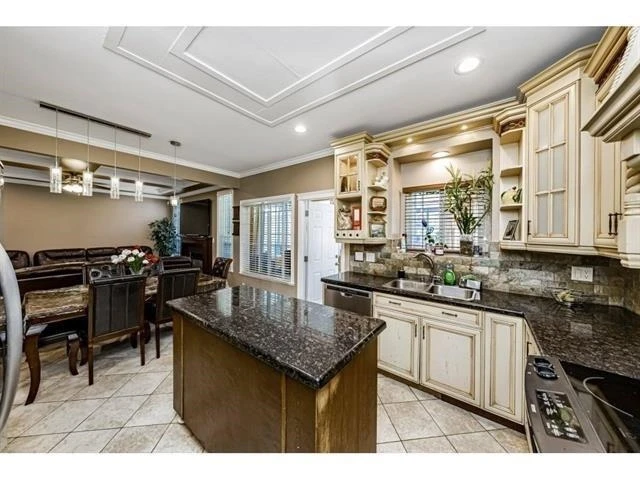 Dining Area Photo of 7833 147a Street, Surrey, BC