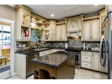 Hallway Photo of 7833 147a Street, Surrey, BC
