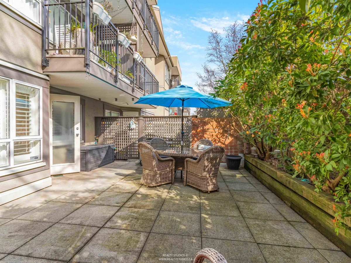 Family Room Photo of 109 555 W 14th Avenue, Vancouver, BC