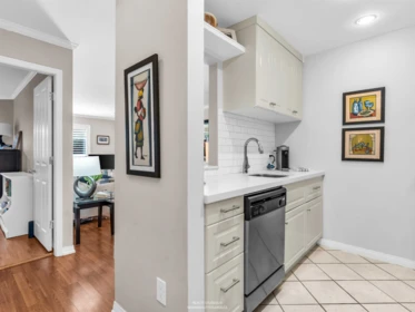 Pantry Photo of 109 555 W 14th Avenue, Vancouver, BC