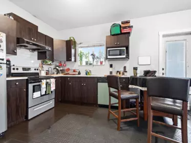 Hot Tub / Spa Photo of 1029 Salter Street, New Westminster, BC