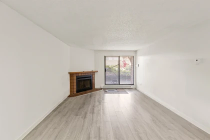 162 7293 Moffatt Road, Richmond, BC, Richmond — Apartment/Condo for sale