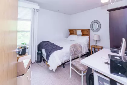 Basement Recreation Room Photo of 606 9867 Manchester Drive, Burnaby, BC