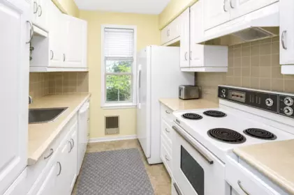 Powder Room Photo of 606 9867 Manchester Drive, Burnaby, BC