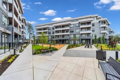 420 6270 Gooseberry Drive, Surrey, BC, Surrey — Apartment/Condo for sale