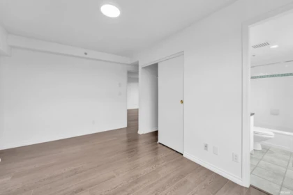 Walk-In Closet Photo of 1106 6611 Cooney Road, Richmond, BC